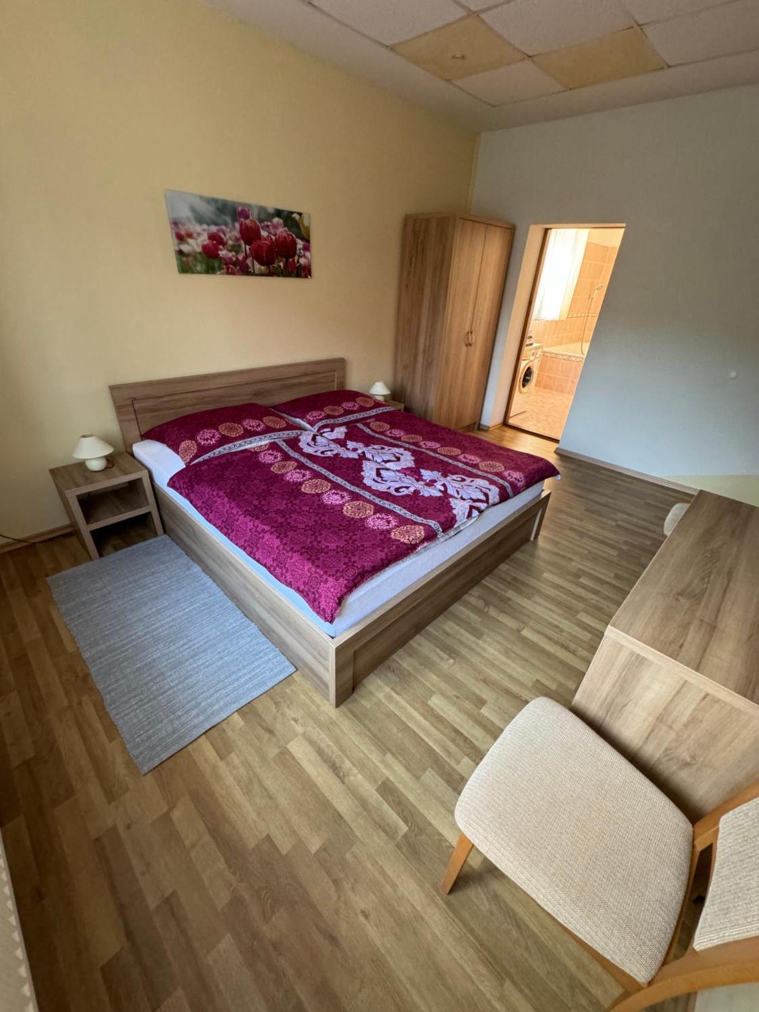 Lutra Montana Apartamento Relov Exterior foto