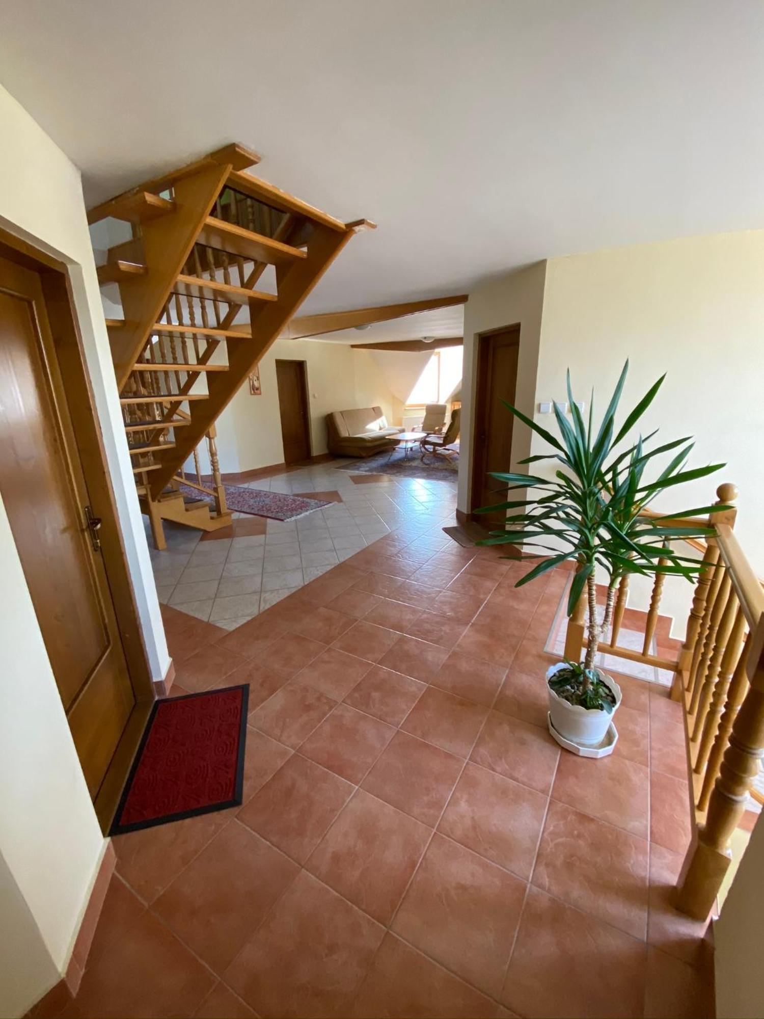 Lutra Montana Apartamento Relov Exterior foto